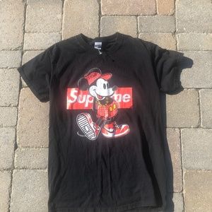 Supreme mouse